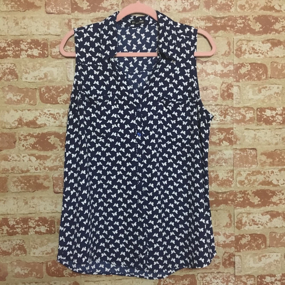 ☀️Express sleeveless button up butterfly blouse☀️